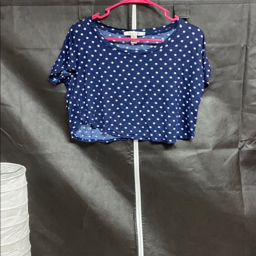 🌸Navy blue crop top with white polkadots